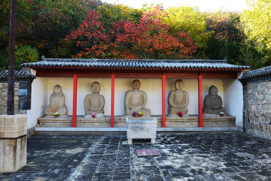石佛寺的石佛