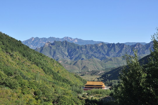 山脈