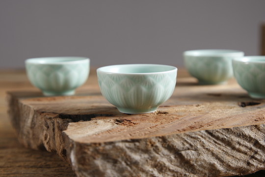 浮雕蓮花茶杯