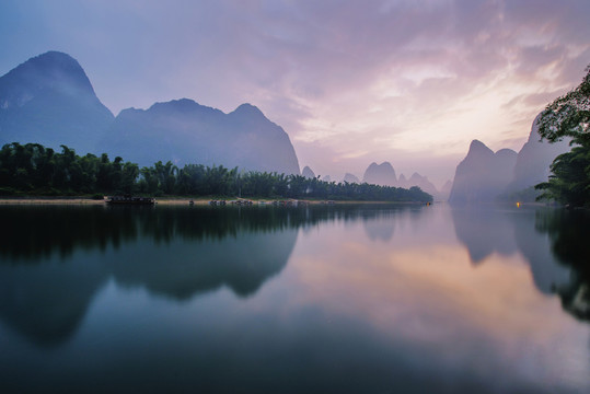 桂林漓江風(fēng)光