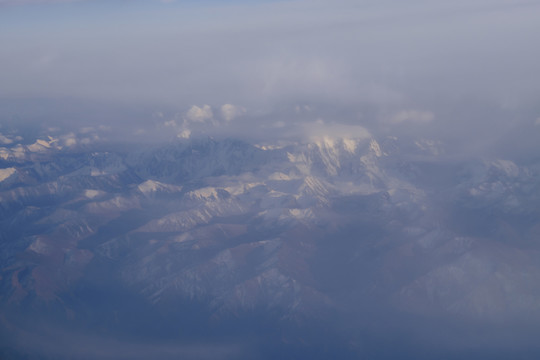 天山