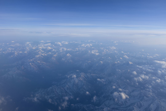 雪山 云