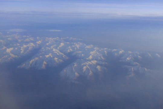 天山
