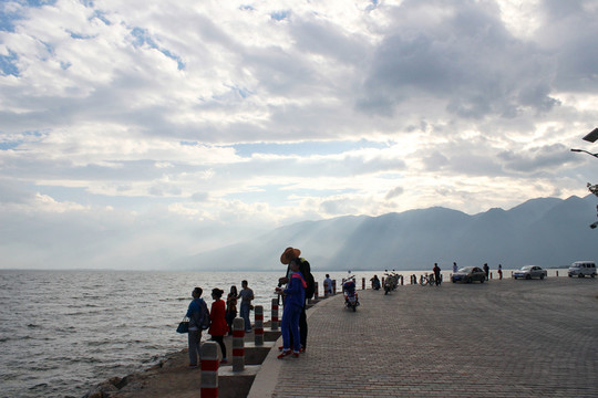 洱海