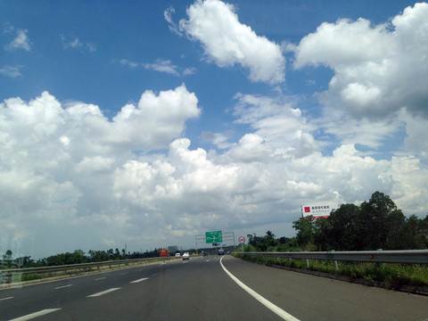 ?？谑?公路 天空 云彩 藍(lán)天