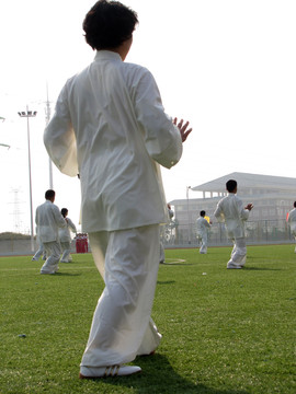 運動會團體操表演 太極拳老太太