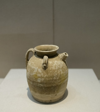 長沙窯執(zhí)壺