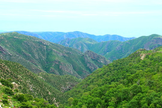 山巒
