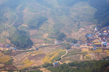 武夷山山路彎彎航拍圖