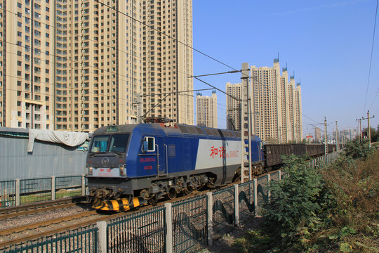 貨運(yùn)列車(chē)
