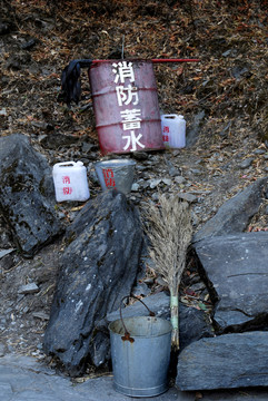 旅游景區(qū)簡陋消防設(shè)施