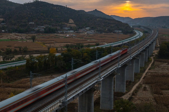 鐵路大橋