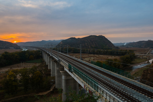 鐵路大橋