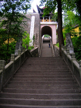 安徽九華山地藏禪寺月身寶殿山門