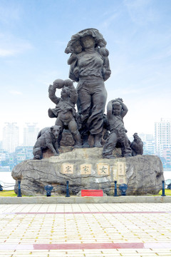 客家女雕像 雕塑