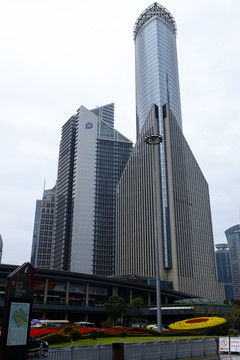 現(xiàn)代建筑