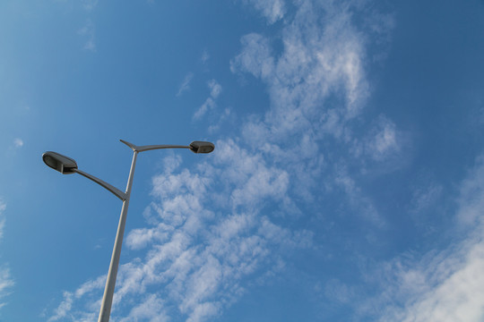 路燈天空