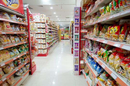 超市 休閑食品貨架