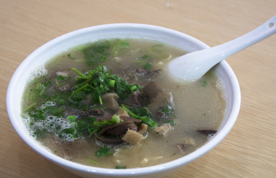 羊雜湯