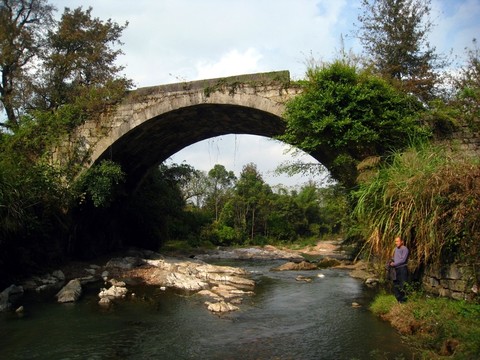 石拱橋