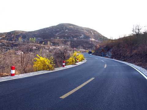 山路