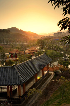 夕陽小樓