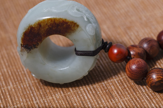 玉扳指