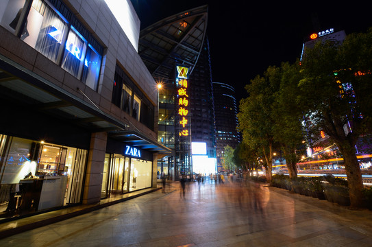 昆明街頭夜景