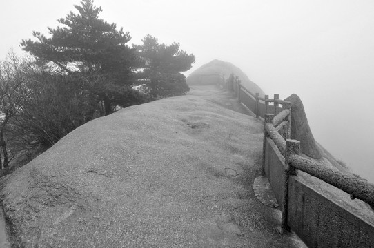 黃山風(fēng)光 云霧 風(fēng)雨黃山 云海