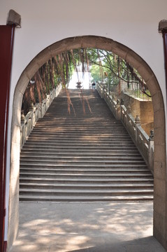 門洞 樓梯