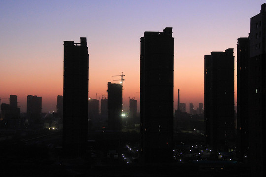 地產(chǎn) 晨曦