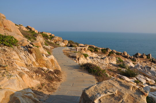 海岸邊的一條小路