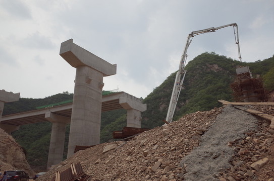 高速公路建設(shè)
