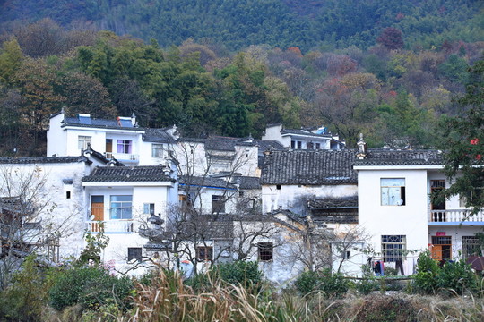 秋天的山村