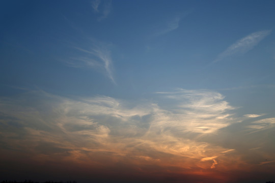 天空彩霞