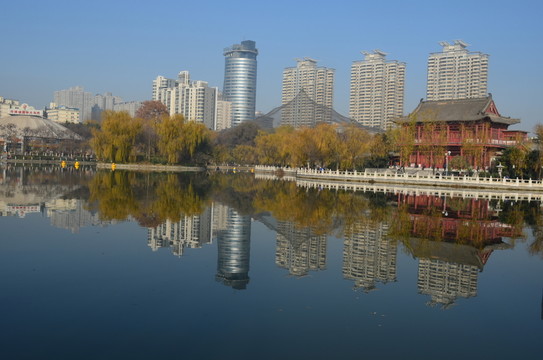 房影一體
