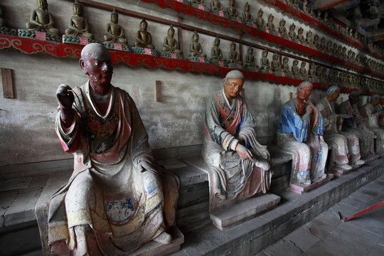 靈巖寺泥塑