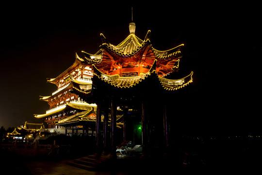 長沙杜甫江閣夜景