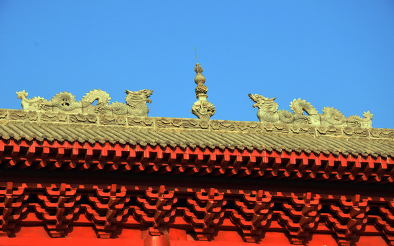 二龍戲珠