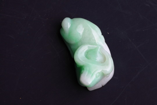 和田玉牛 玉石 玉器 手把件