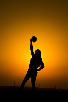 美女人像夕陽剪影