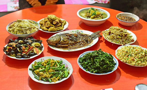東北農(nóng)家菜