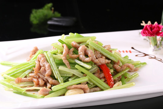 土芹炒肉絲