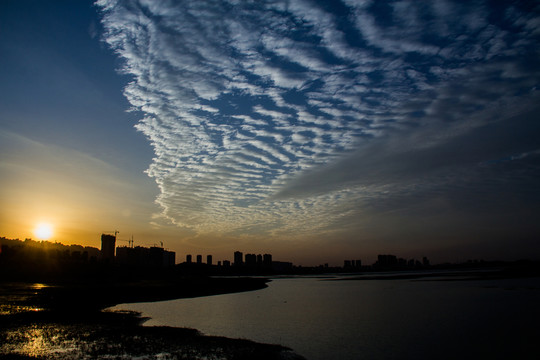 松雅湖日落夕陽剪影