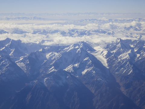天山