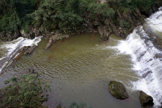 水潭 潭水