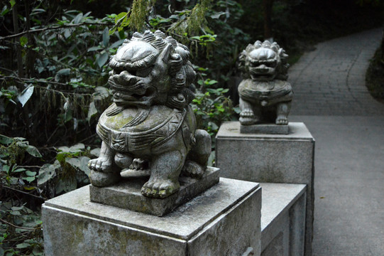 石獅子
