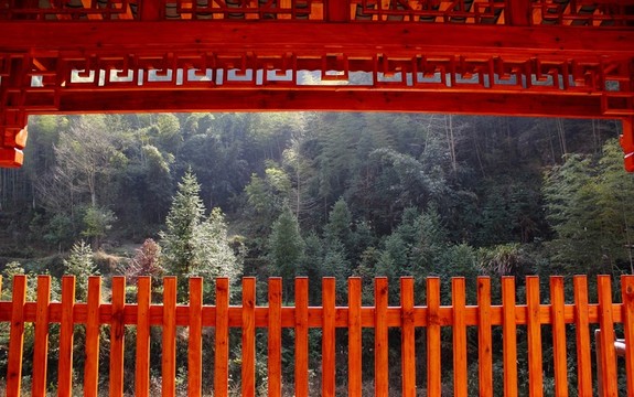 山區(qū)景色