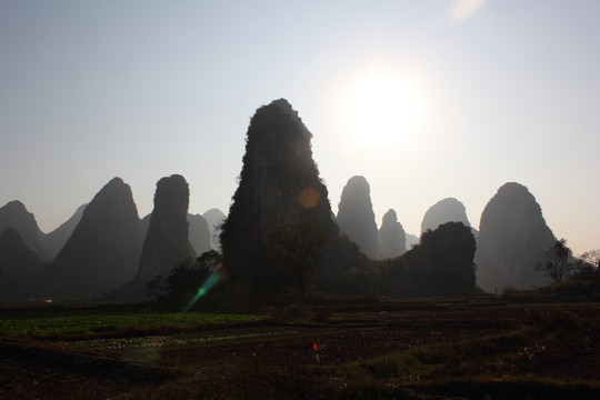 奇峰