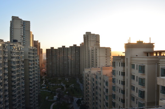 城市日出